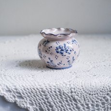 Keramická ručně malovaná váza 11 cm
