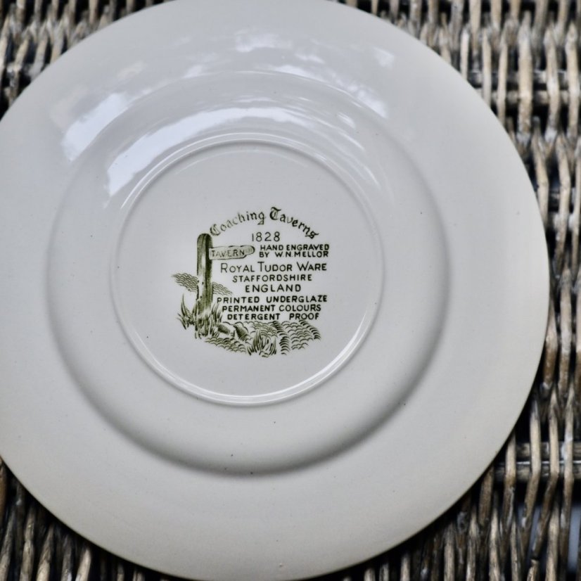 Snídaňový talíř Royal Tudor Ware Staffordshire England 20 cm