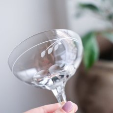 Křišťálová broušená sklenice na noze 170 ml