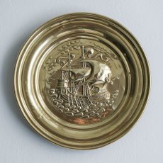 Závěsný mosazný tálíř 31 cm