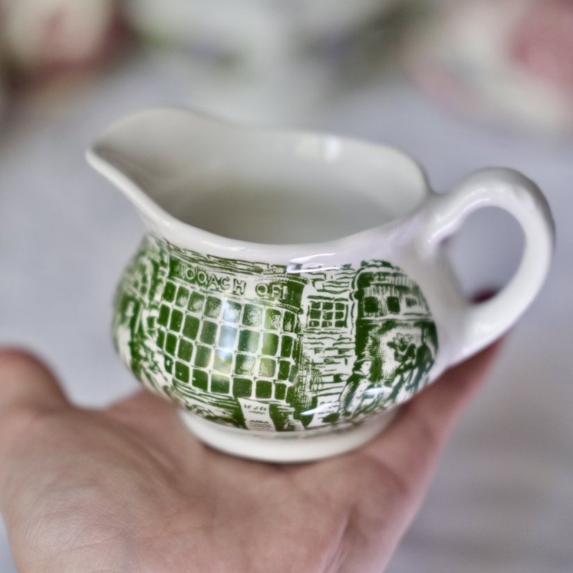 Zelená mlékovka Royal Tudor Ware England