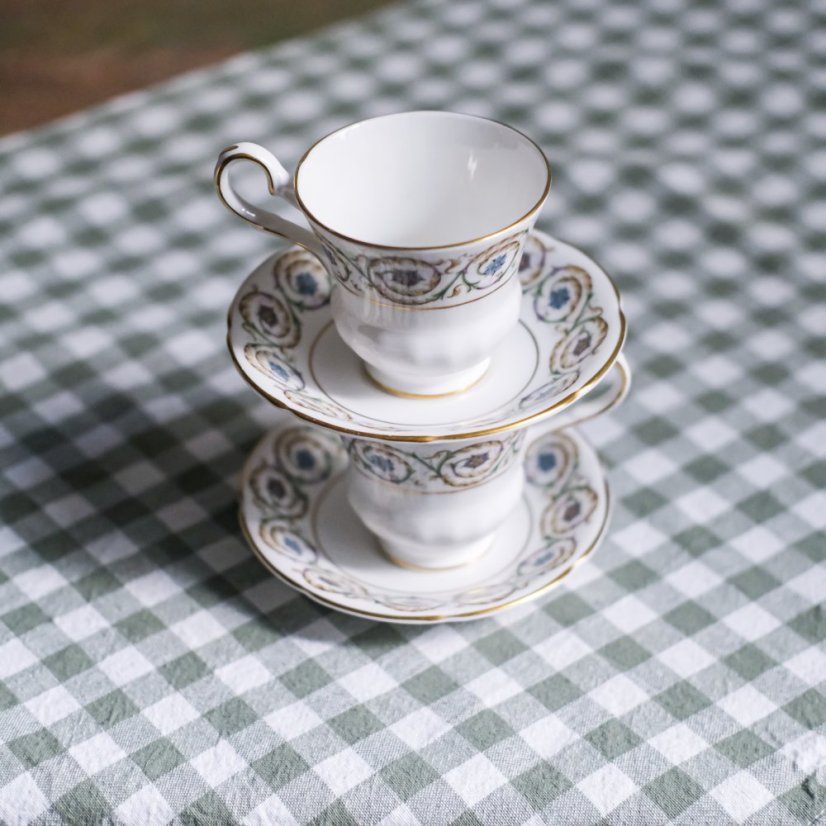 Porcelánový šálek s podšálkem 150 ml Royal Grafton - England