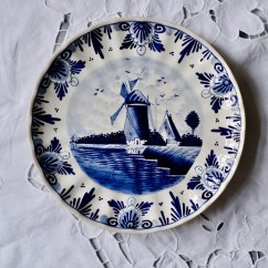 Závěsný talíř Delft 24 cm