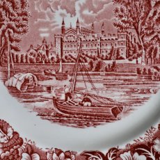 Obědový talíř Palissy Pottery England 25 cm