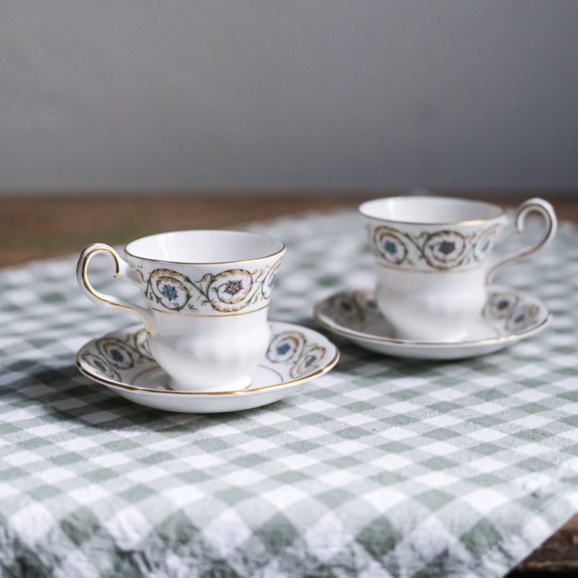 Porcelánový šálek s podšálkem 150 ml Royal Grafton - England