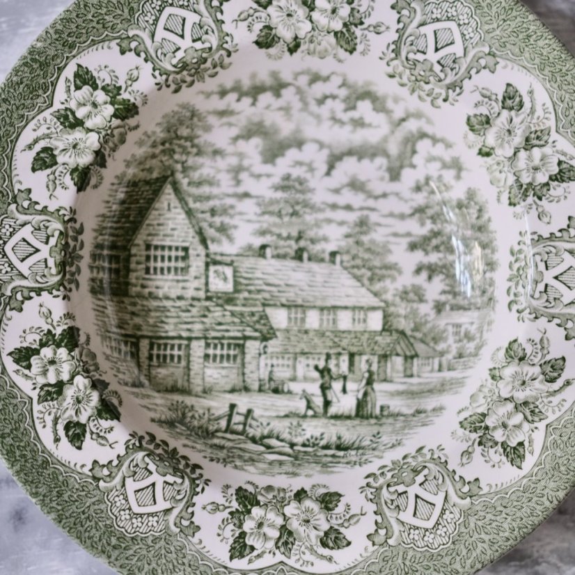 Hluboký zelený talíř 22 cm Staffordshire England