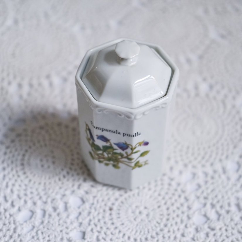 Porcelánová dóza s víkem 14 cm