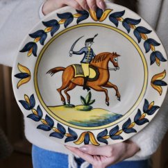 Velký vintage keramický závěsný talíř koník -  Spain 33 cm