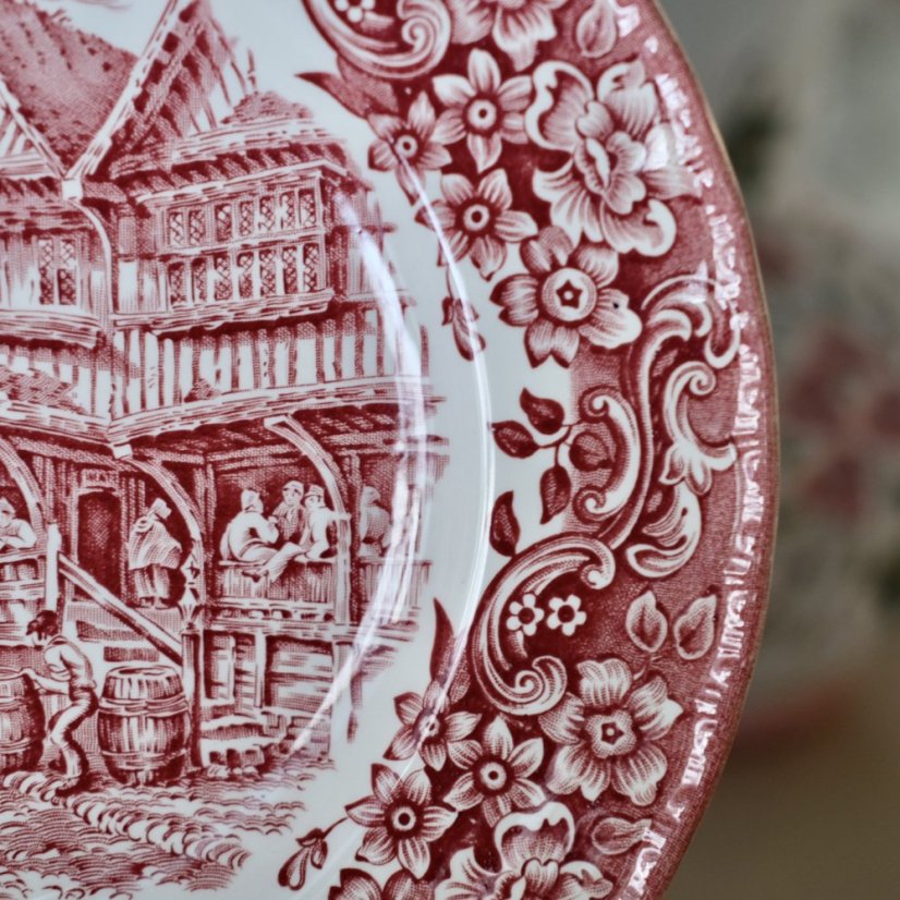 Obědový talíř 25 cm Royal Tudor Ware