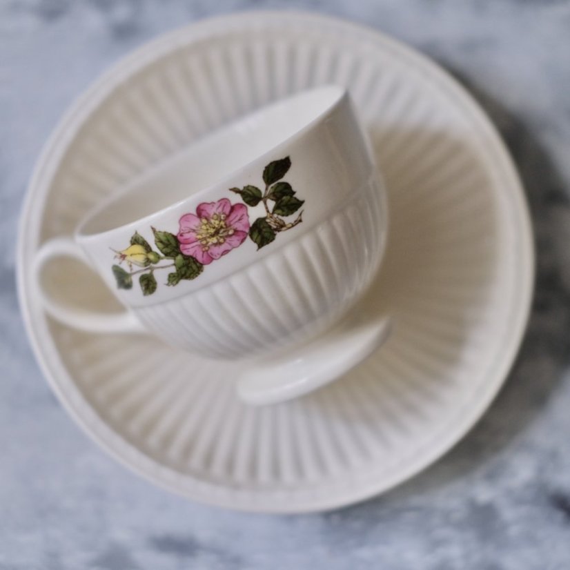 Porcelánový šálek s podšálkem 200 ml Wedgwood Briar Rose