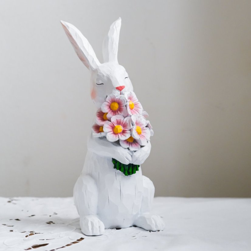 Figurka králík s kytici 29 cm