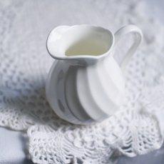 Porcelánová mlékovka Wedgwood - England