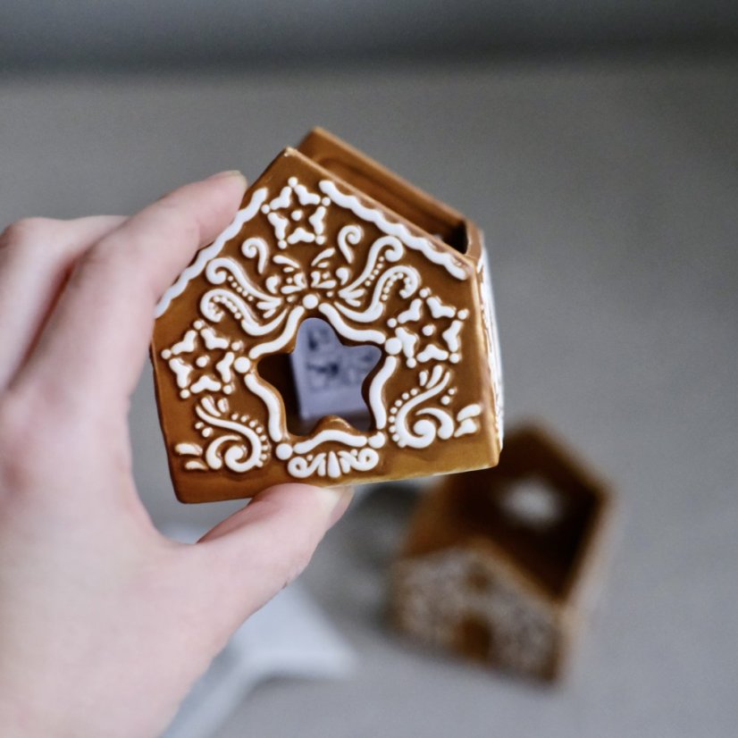 Dekorační domečky svícny na čajovou svíčku 7x7 cm