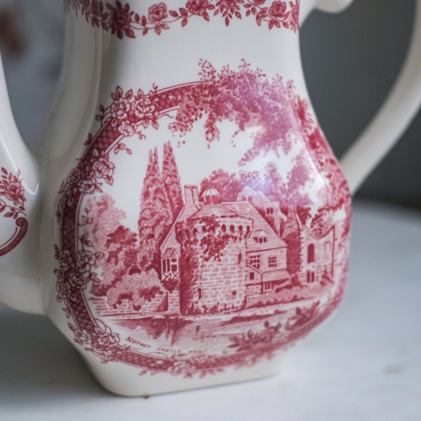 Konvice 1,2 l Staffordshire - England