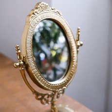 Stolní kovové zrcadlo ve vintage stylu 25 x 16 cm