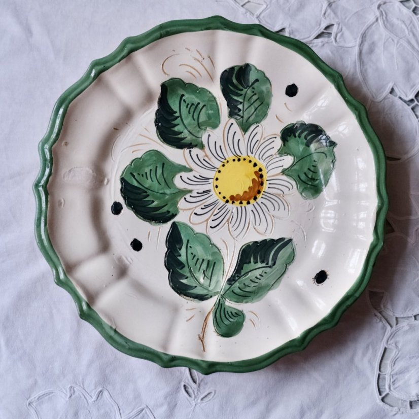 Keramický závěsný talíř kytička 25 cm
