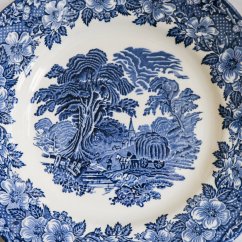 Mělký obědový talíř Woodland - Enoch Wedgwood 25 cm