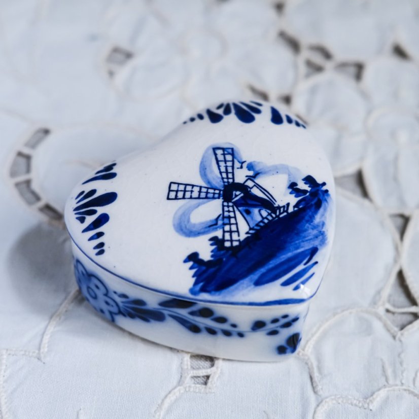 Vintage ručně malovaná šperkovnice/doza Delft 7x3.5 cm