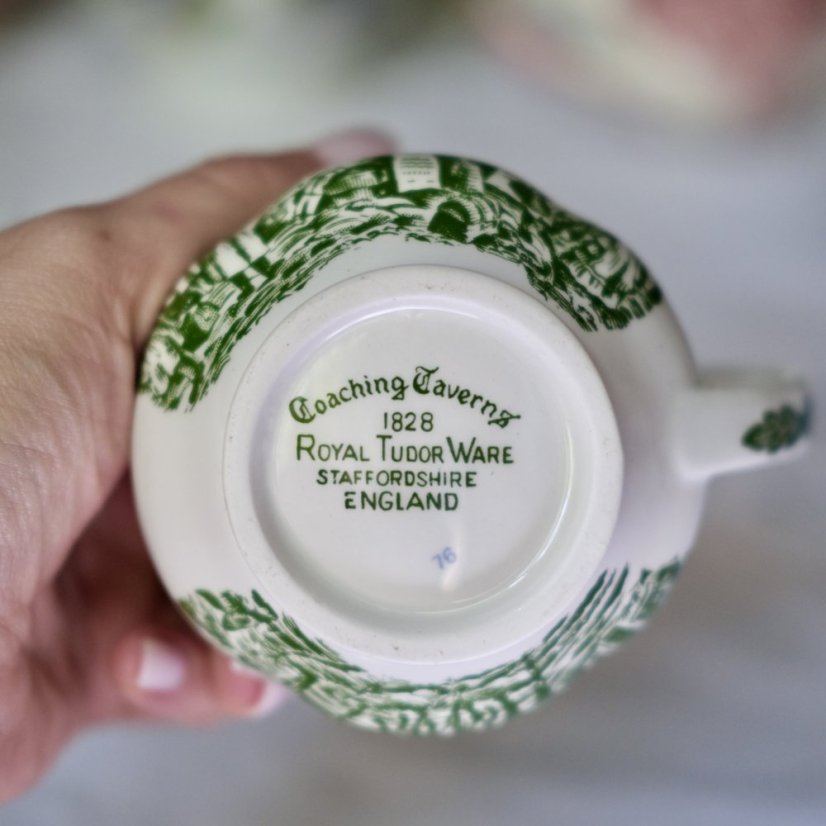 Zelená mlékovka Royal Tudor Ware England