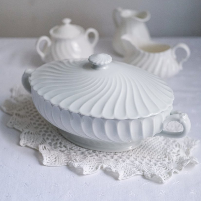 Porcelánová terina s víkem 32x17 cm Haviland - France