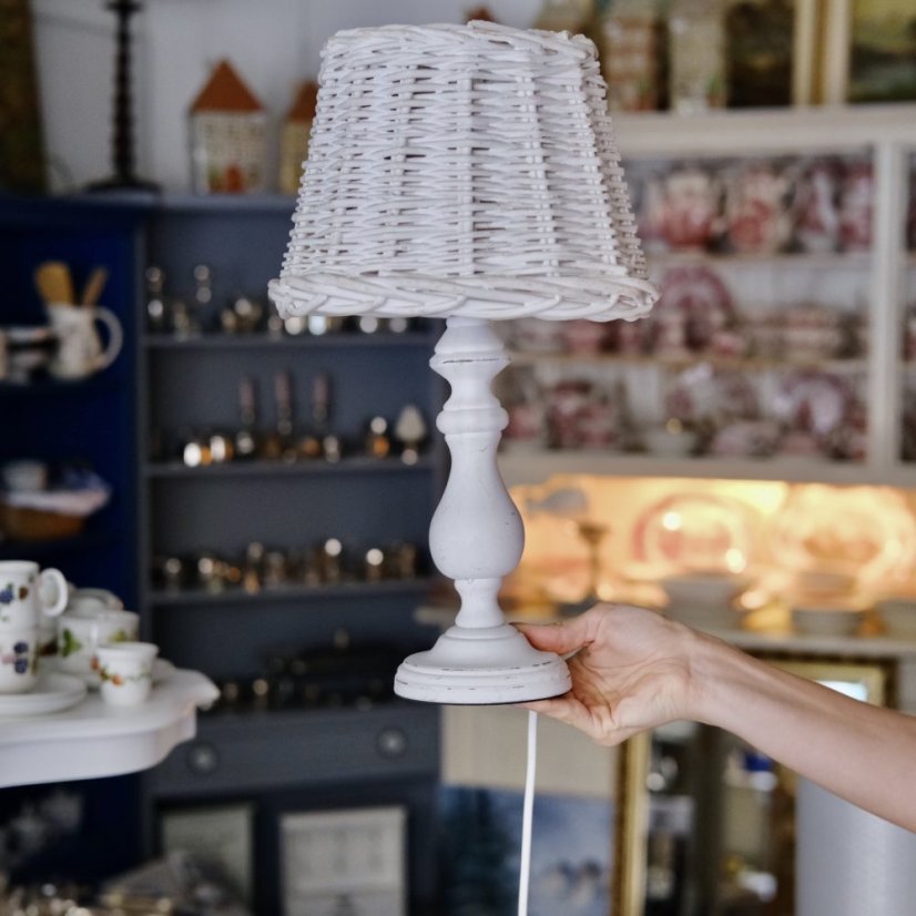 Stolní lampa dřevěná bílá 41 cm