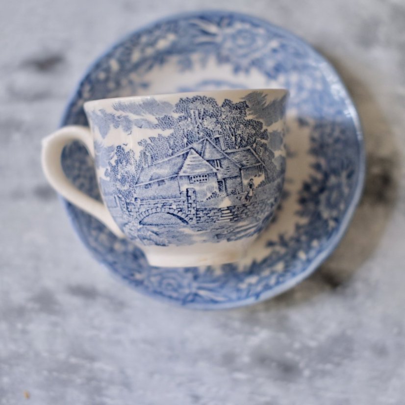 Šálek s podšálkem 200 ml Staffordshire England