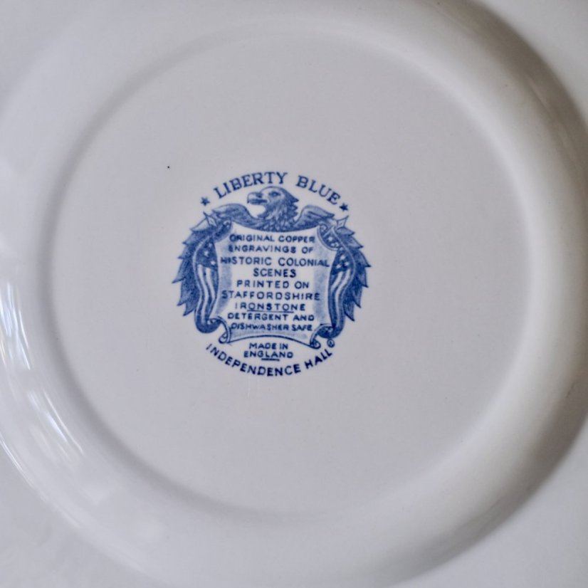 Mělký talíř 25 cm Staffordshire England