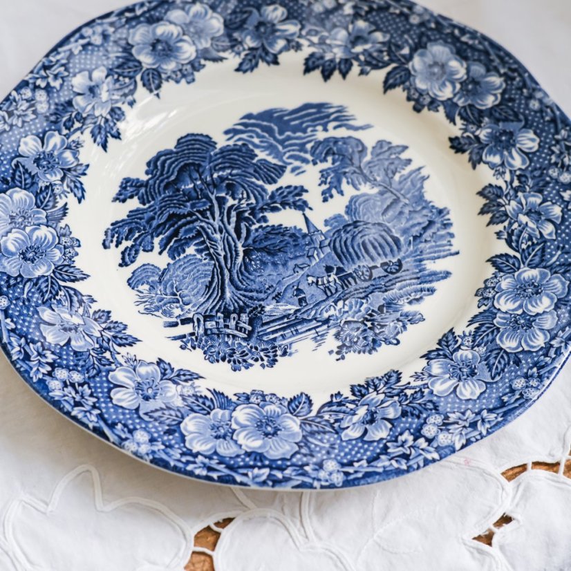 Mělký obědový talíř Woodland - Enoch Wedgwood 25 cm