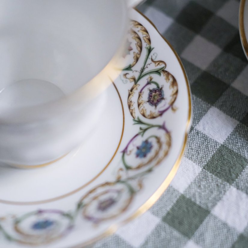 Porcelánový šálek s podšálkem 150 ml Royal Grafton - England