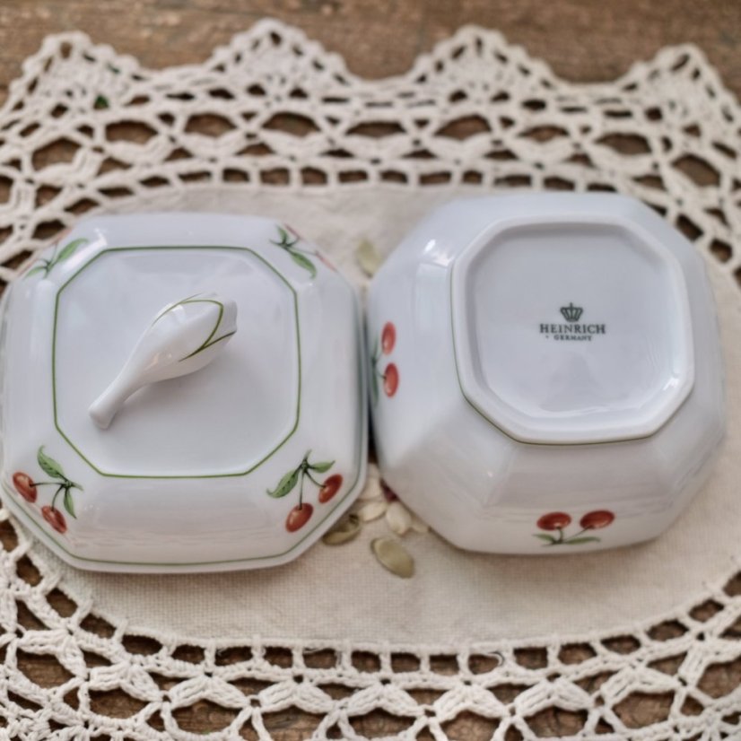 Cukřenka /porcelánová dóza 10 x 10 cm Villeroy & Boch Heinrich Cherry