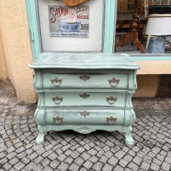 Dřevěná komoda tyrkysovo-zelená