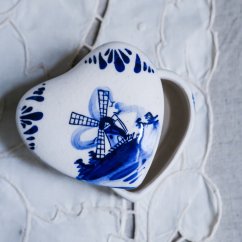 Vintage ručně malovaná šperkovnice/doza Delft 7x3.5 cm