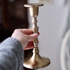 Kovový zlatý svícen 20 cm