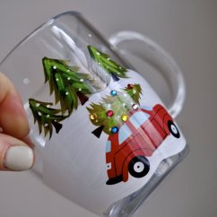 Skleněný hrnek s vánočním obrázkem