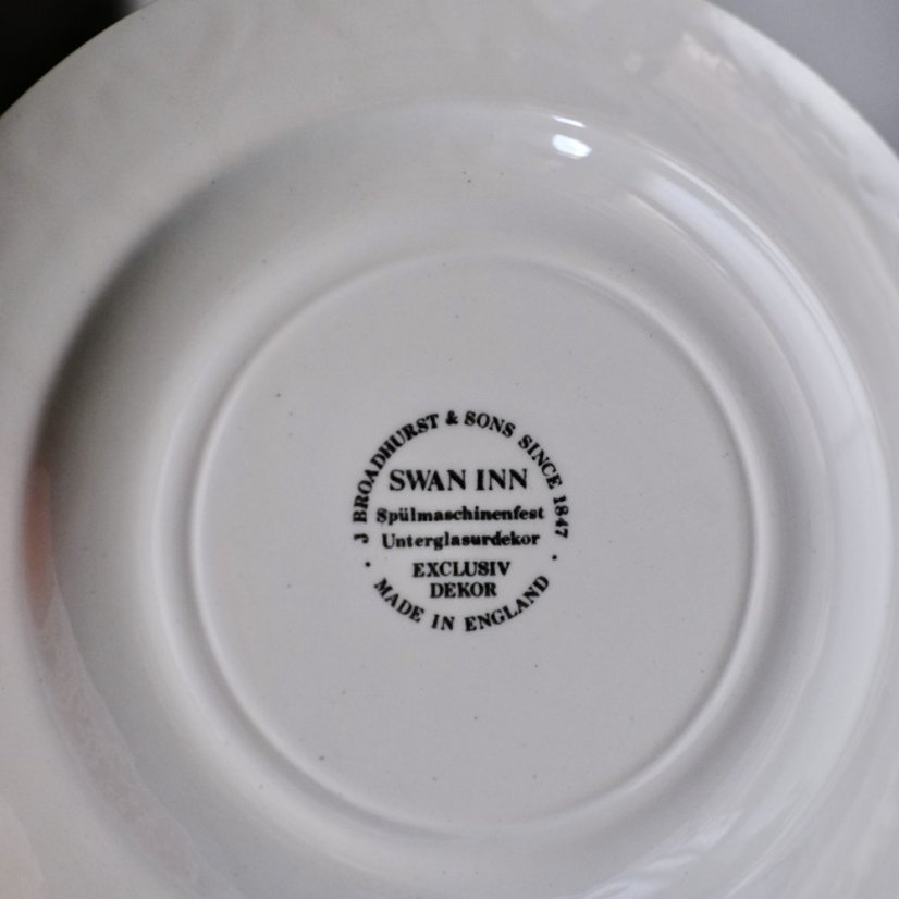 Hnědý talíř J.Broadhurst & Sons 21cm
