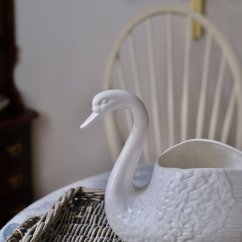 Keramický větší květináč labutě 30 cm
