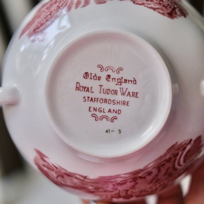 Miska s podšálkem Royal Tudor Ware Staffordshire England