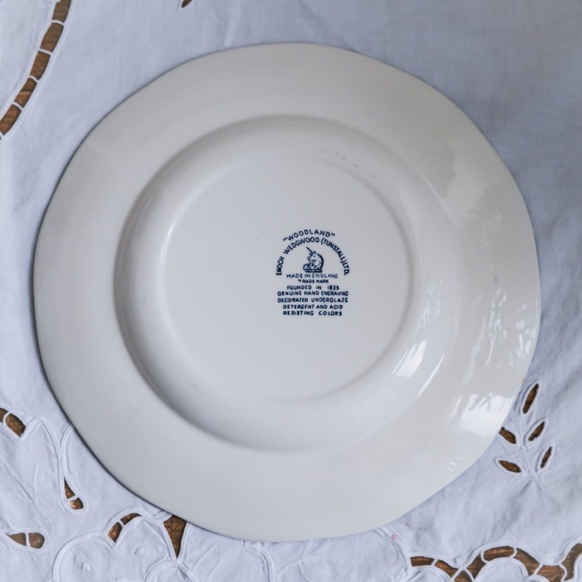 Mělký obědový talíř Woodland - Enoch Wedgwood 25 cm