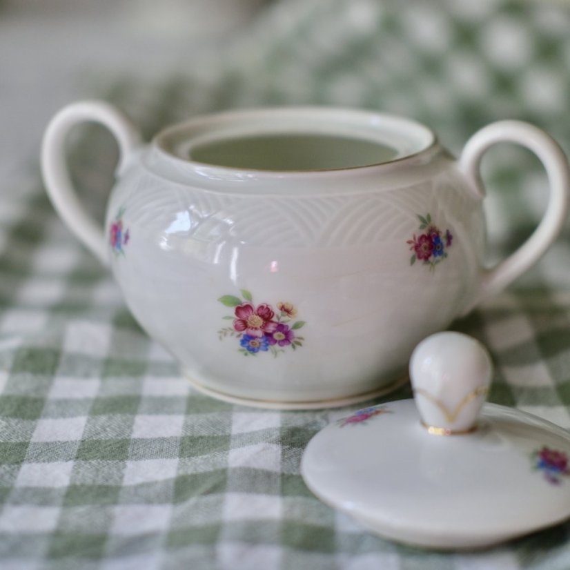 porcelánová cukřenka s kytičky Bavaria