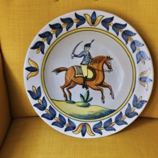 Velký vintage keramický závěsný talíř koník -  Spain 33 cm