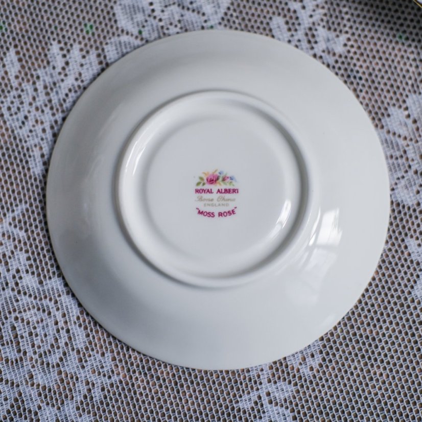 Porcelánový šálek s podšálkem  200 ml - Royal Albert Moss Rose England