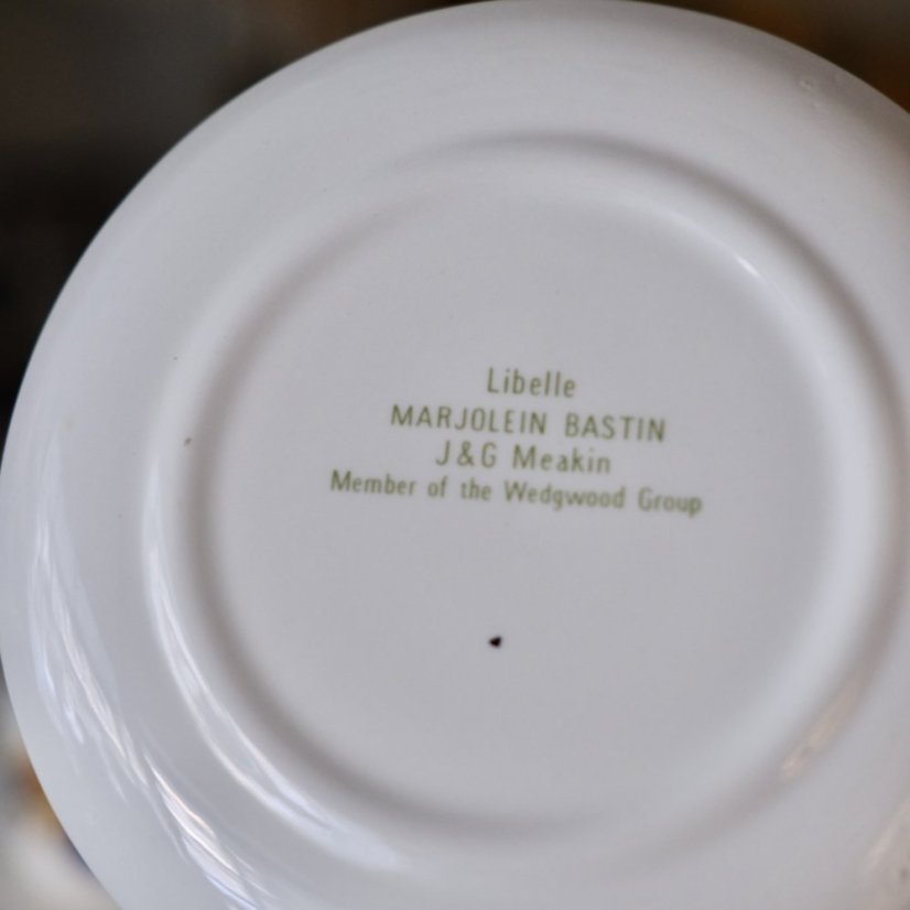 Šálek s podšálkem J&G Meakin Wedgwood borůvky 150 ml