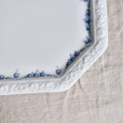 Porcelánový tácek Classic Rose Rosenthal 27.5x16.5 cm