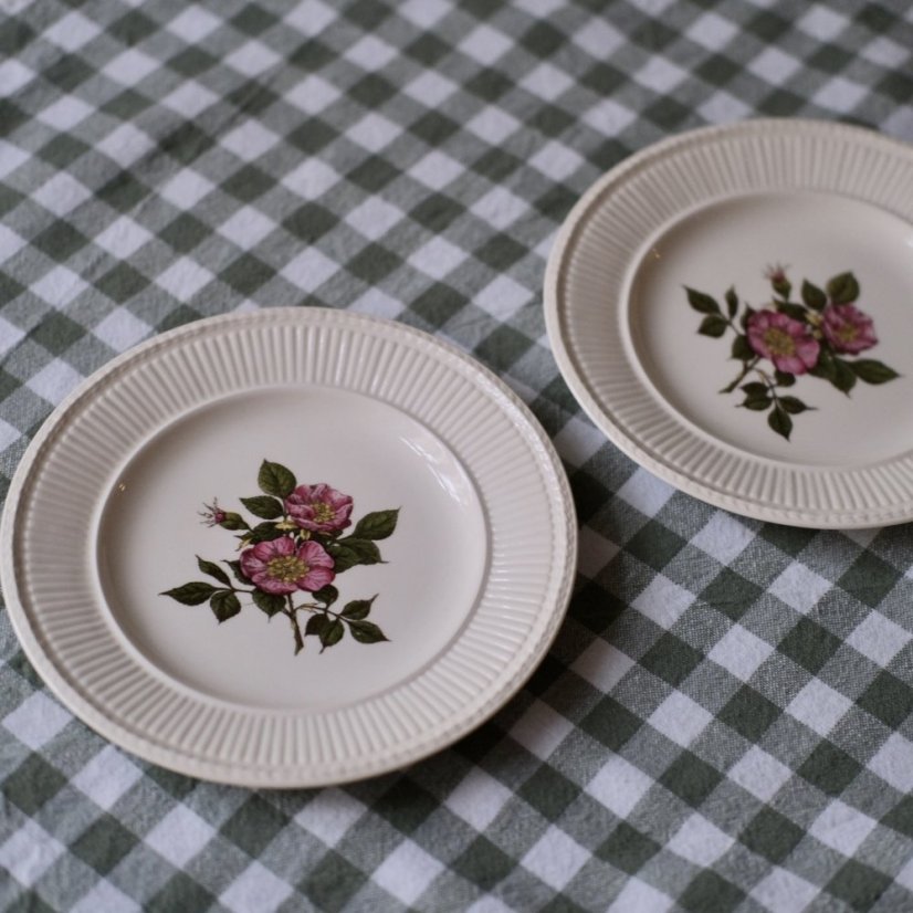 Wedgwood Briar Rose tálíř 16 cm