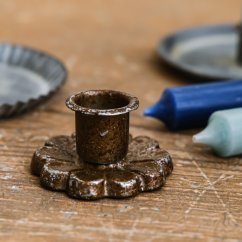 Kovový svícen kytička 6cm