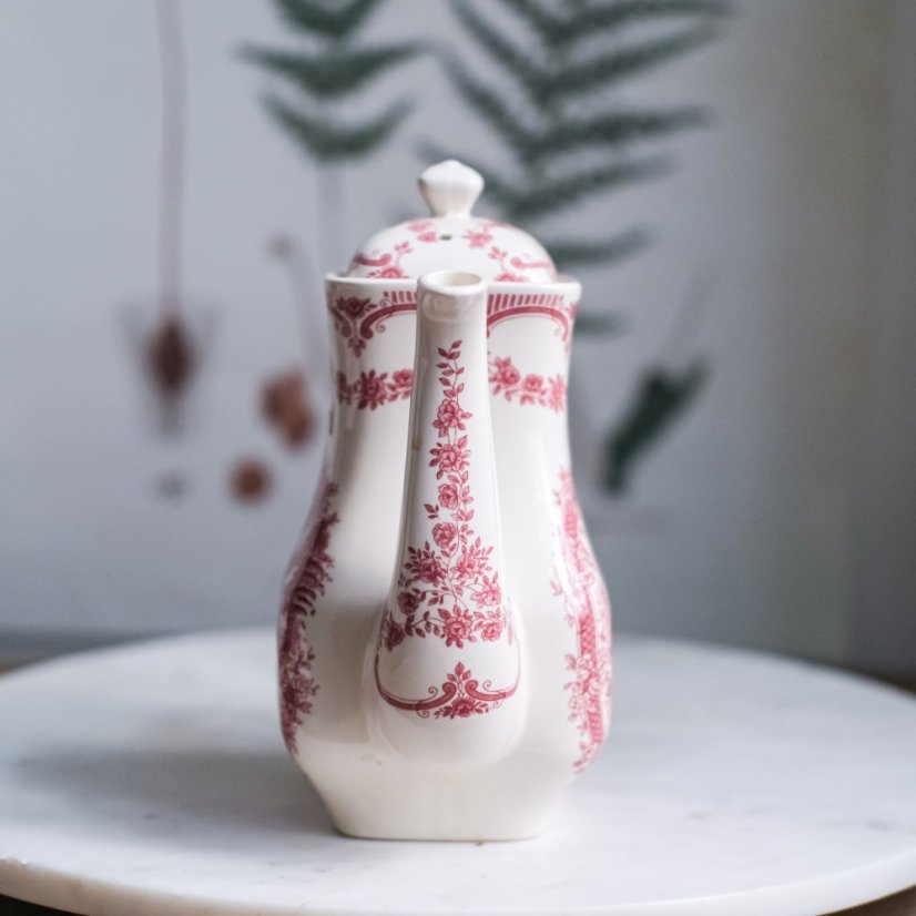 Konvice 1,2 l Staffordshire - England