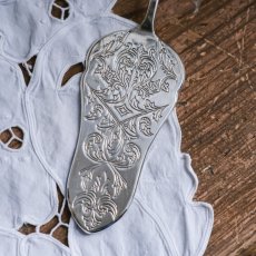Vintage postříbřená lopatka na dort 23 cm