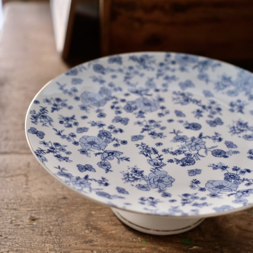 Porcelánový stojan na dort bílomodrý