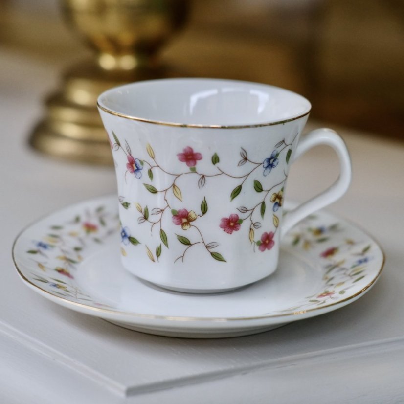 Porcelánový šálek s podšálkem - čínský porcelán 150 ml