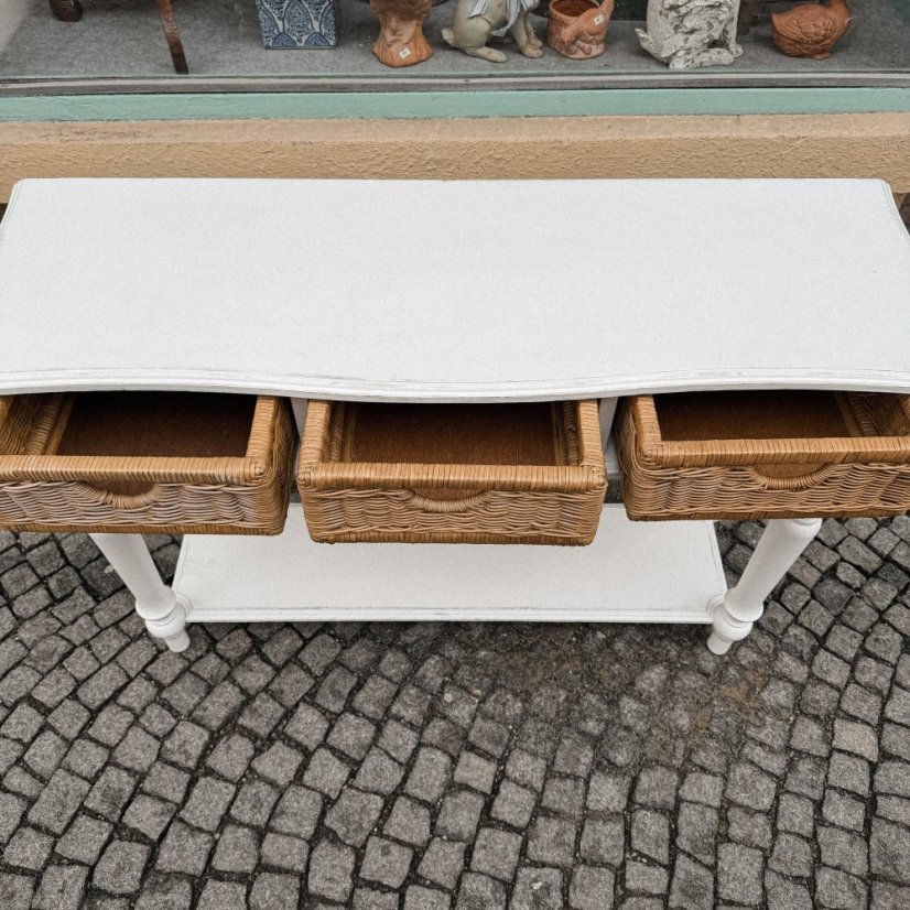 Konzolový stolek se šuplíky